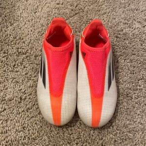 Kid soccer cleats